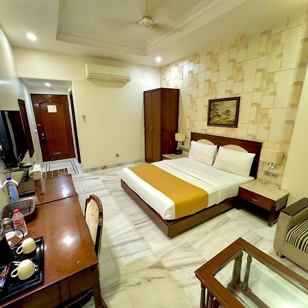 Hotel Florence Inn, Karol Bagh, New Delhi, 2 Min From Metro Exterior foto